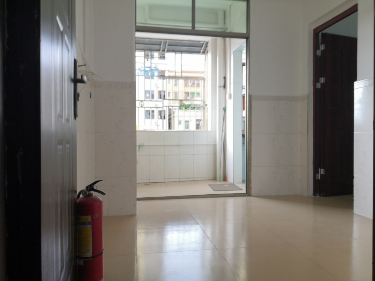 匯福豪居2期原始1房1廳，預(yù)售價(jià)52萬(wàn)左右