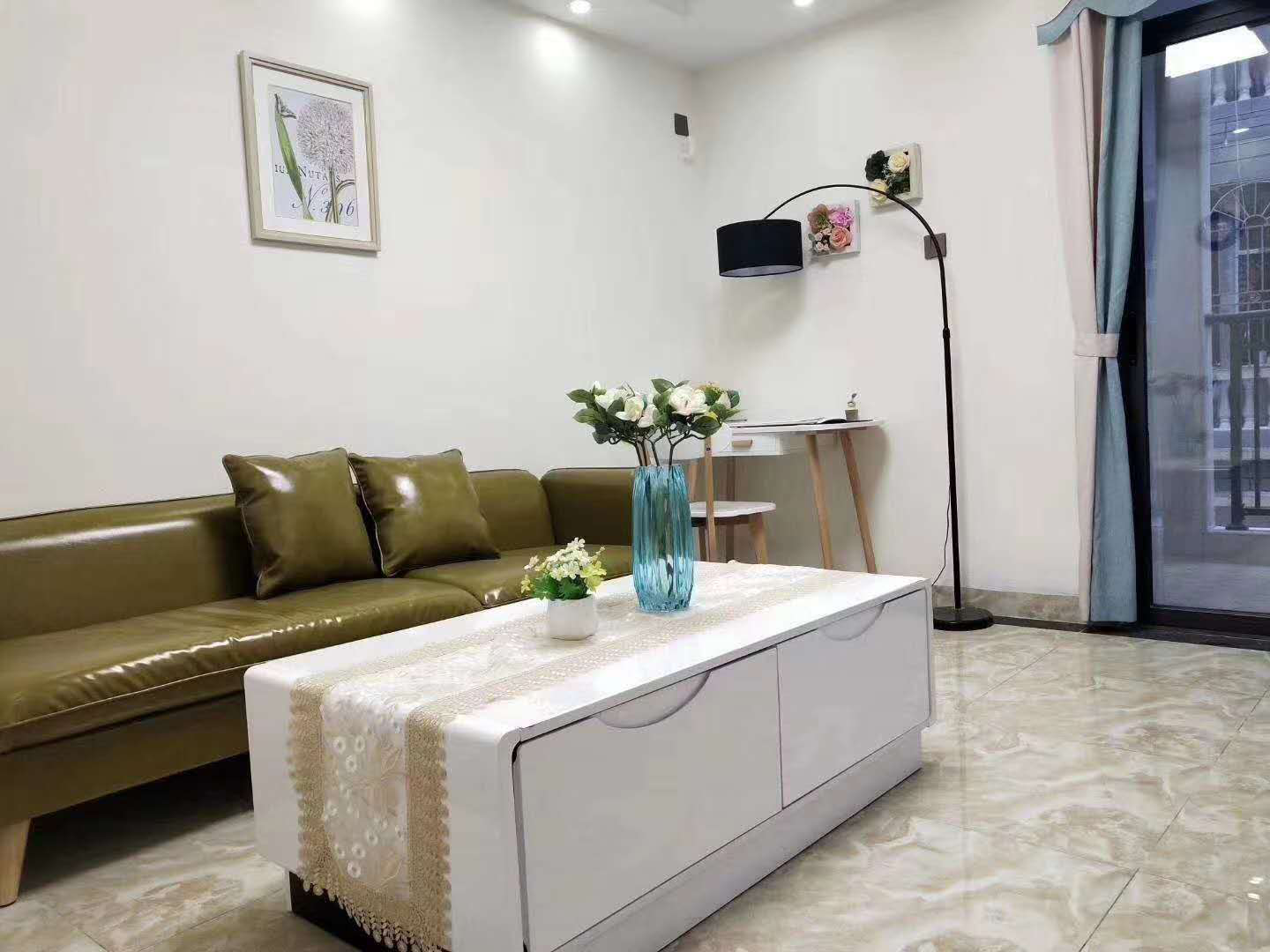 鴻川華府兩房特價68.8萬