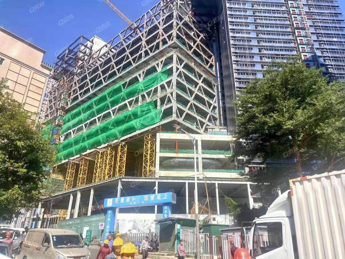 朗峻廣場(chǎng)-均價(jià)35000元/平